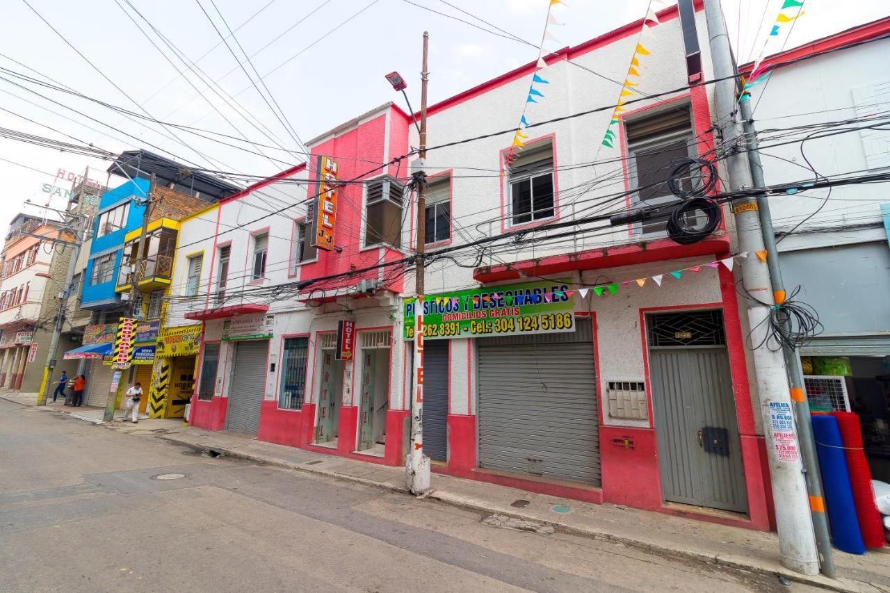 Ayenda 1128 Jj Confort Ibague Ngoại thất bức ảnh
